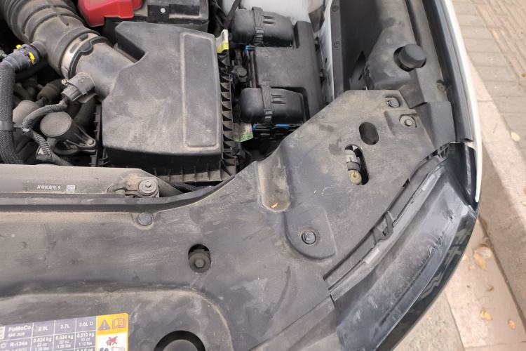 Used Lincoln Nautilus 2019 2.0T Two-Wheel Drive Luxury Edition China VI Standard Engine Bay Left
