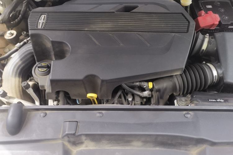 Used Lincoln Nautilus 2019 2.7T Four-Wheel Drive Prestige Edition China VI Standard Engine Bay