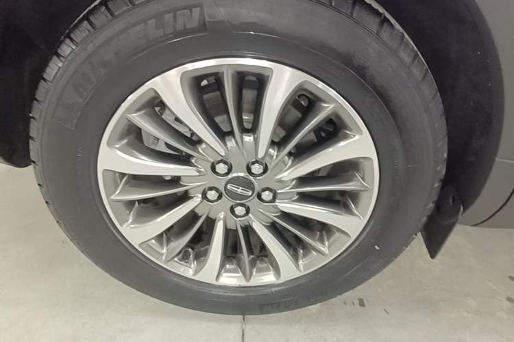 Used Lincoln Nautilus 2019 2.0T Two-Wheel Drive Luxury Edition China VI Standard Exterior 5