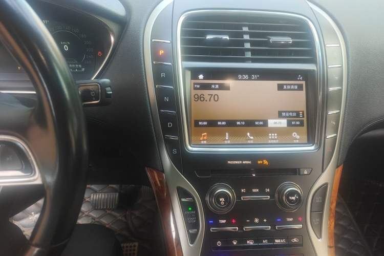 Used Lincoln Nautilus 2019 2.0T Four-Wheel Drive Zunya Edition China VI Standard Gear Lever