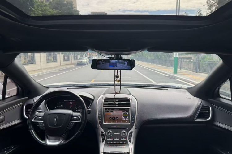 Used Lincoln Nautilus 2019 2.0T Two-Wheel Drive Luxury Edition China VI Standard Interior 1