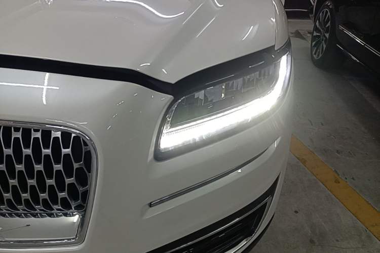Used Lincoln Nautilus 2019 2.0T Two-Wheel Drive Luxury Edition China VI Standard Left Front Headlight