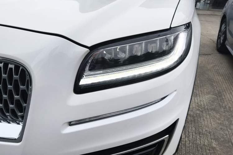 Used Lincoln Nautilus 2019 2.7T Four-Wheel Drive Prestige Edition China VI Standard Left Front Headlight
