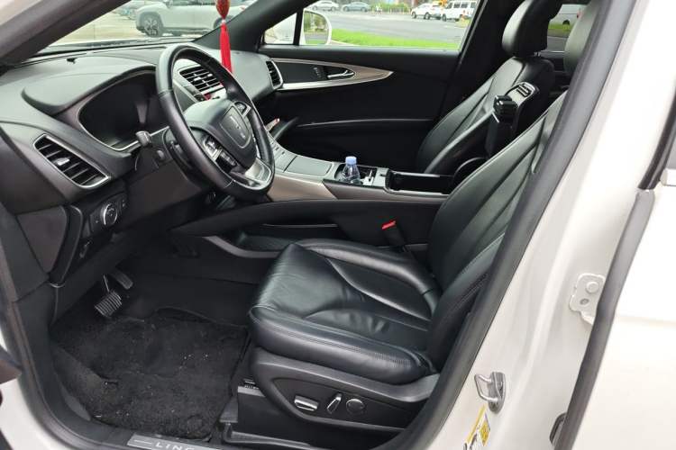 Used Lincoln Nautilus 2019 2.0T Two-Wheel Drive Luxury Edition China VI Standard Left Front Seat