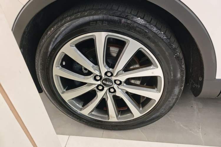 Used Lincoln Nautilus 2019 2.0T Four-Wheel Drive Zunya Edition China VI Standard Left Front Wheel Hub