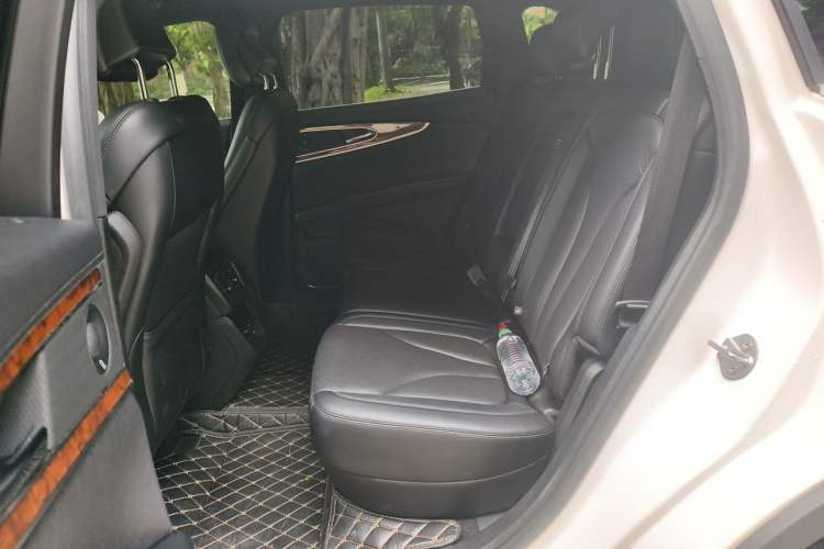 Used Lincoln Nautilus 2019 2.0T Four-Wheel Drive Zunya Edition China VI Standard Left Rear Seat