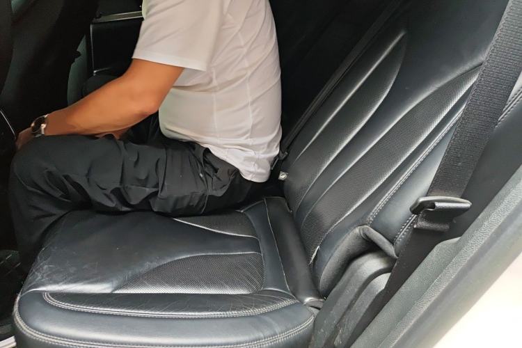 Used Lincoln Nautilus 2019 2.0T Two-Wheel Drive Luxury Edition China VI Standard Left Rear Seat