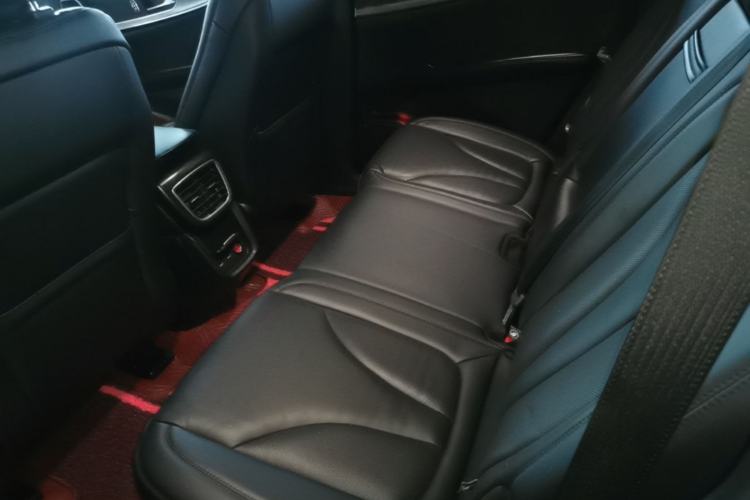 Used Lincoln Nautilus 2019 2.0T Two-Wheel Drive Luxury Edition China VI Standard Left Rear Seat