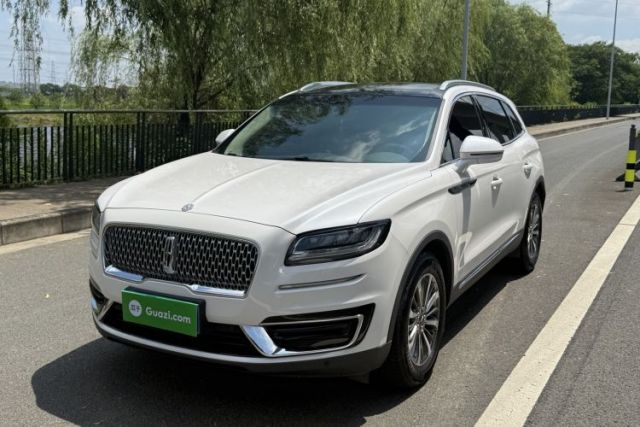 Ojetý Lincoln Nautilus 2019 2.0T Two-Wheel Drive Luxury Edition China VI Standard