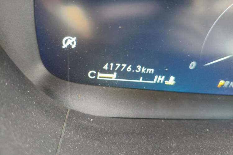 Used Lincoln Nautilus 2019 2.0T Two-Wheel Drive Luxury Edition China VI Standard Odometer Close Up