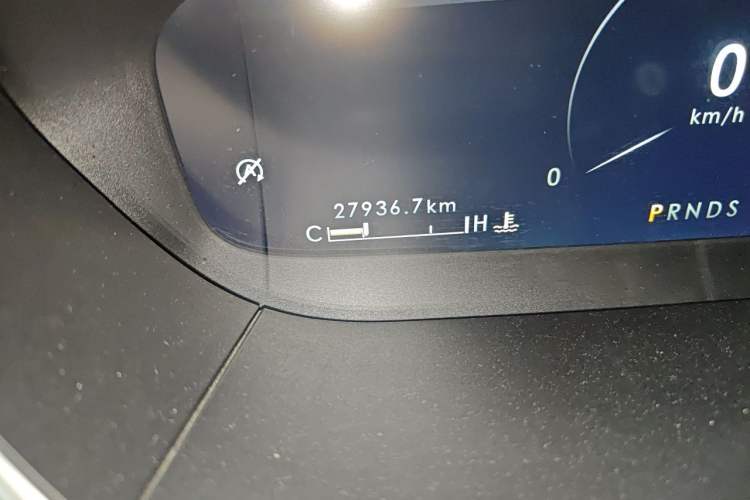 Used Lincoln Nautilus 2019 2.0T Two-Wheel Drive Luxury Edition China VI Standard Odometer Close Up