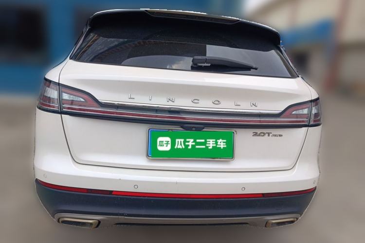 Used Lincoln Nautilus  Rear