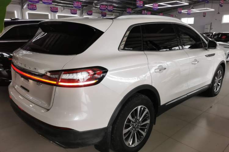 Used Lincoln Nautilus 2019 2.0T Two-Wheel Drive Luxury Edition China VI Standard Rear Right 45 Deg