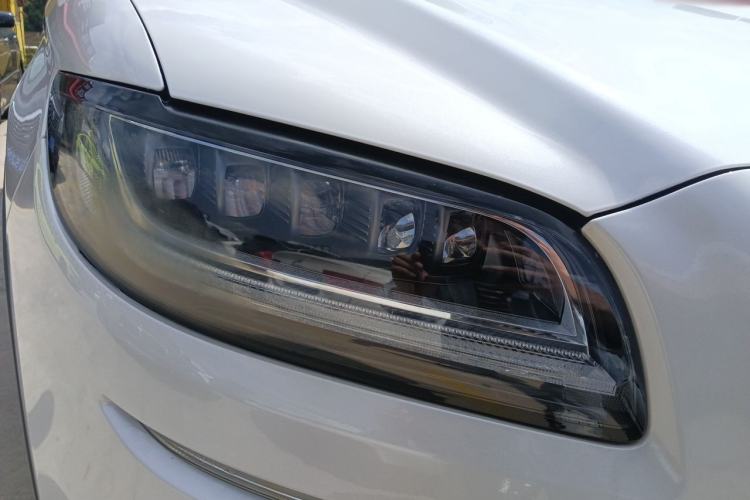 Used Lincoln Nautilus 2019 2.7T Four-Wheel Drive Prestige Edition China VI Standard Right Front Headlight