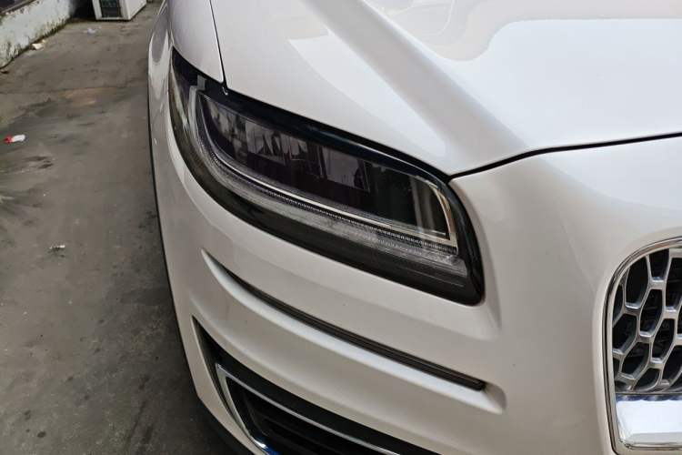 Used Lincoln Nautilus 2019 2.0T Two-Wheel Drive Luxury Edition China VI Standard Right Front Headlight