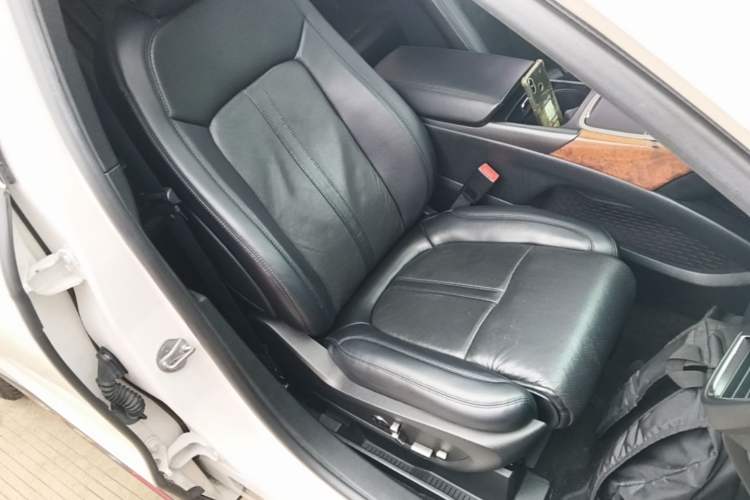 Used Lincoln Nautilus 2019 2.7T Four-Wheel Drive Prestige Edition China VI Standard Right Front Seat