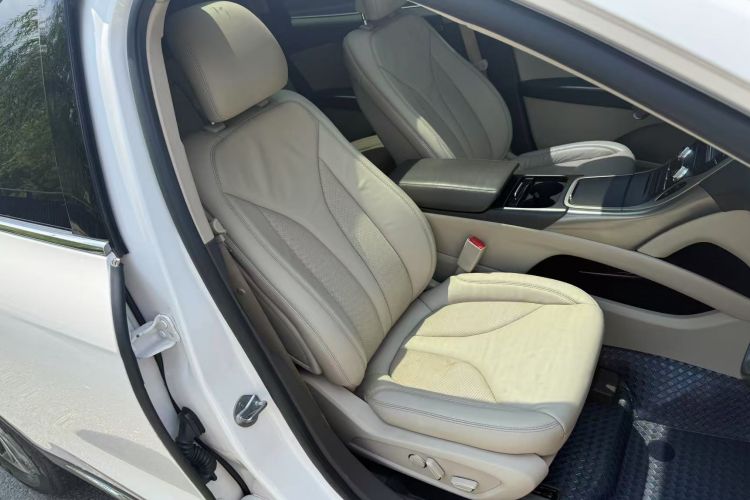 Used Lincoln Nautilus 2019 2.0T Two-Wheel Drive Luxury Edition China VI Standard Right Front Seat