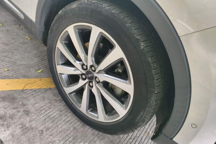 Used Lincoln Nautilus 2019 2.0T Four-Wheel Drive Zunya Edition China VI Standard Right Front Wheel Hub