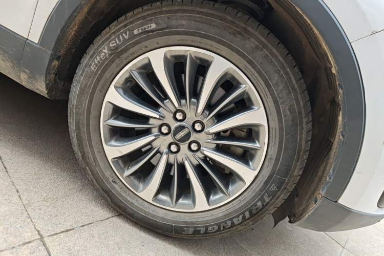 Used Lincoln Nautilus 2019 2.0T Two-Wheel Drive Luxury Edition China VI Standard Right Front Wheel Hub