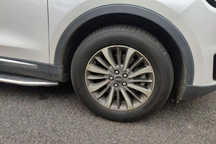 Used Lincoln Nautilus 2019 2.0T Two-Wheel Drive Luxury Edition China VI Standard Right Front Wheel Hub