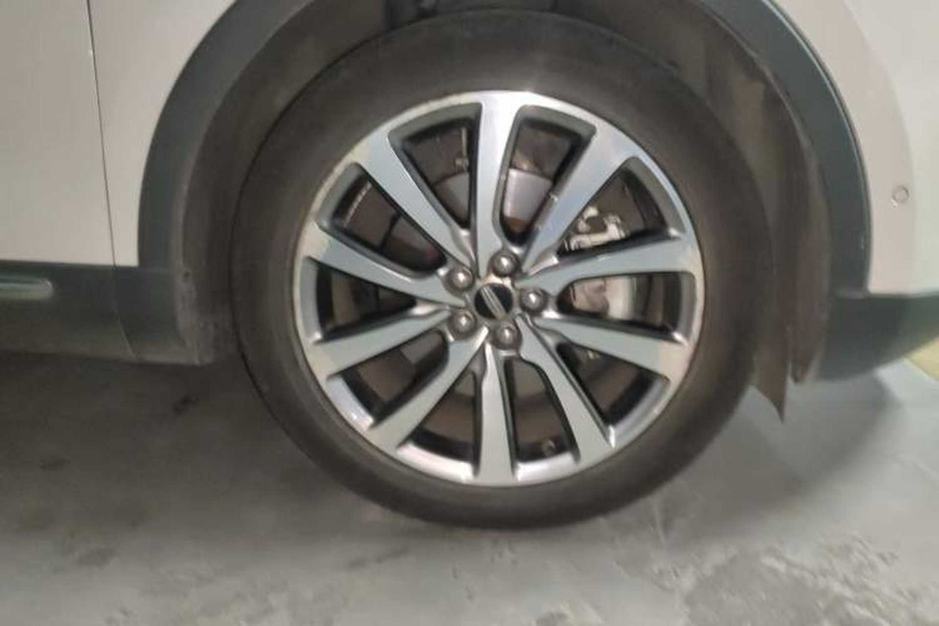 Used Lincoln Nautilus 2019 2.0T Four-Wheel Drive Zunya Edition China VI Standard Right Front Wheel Hub