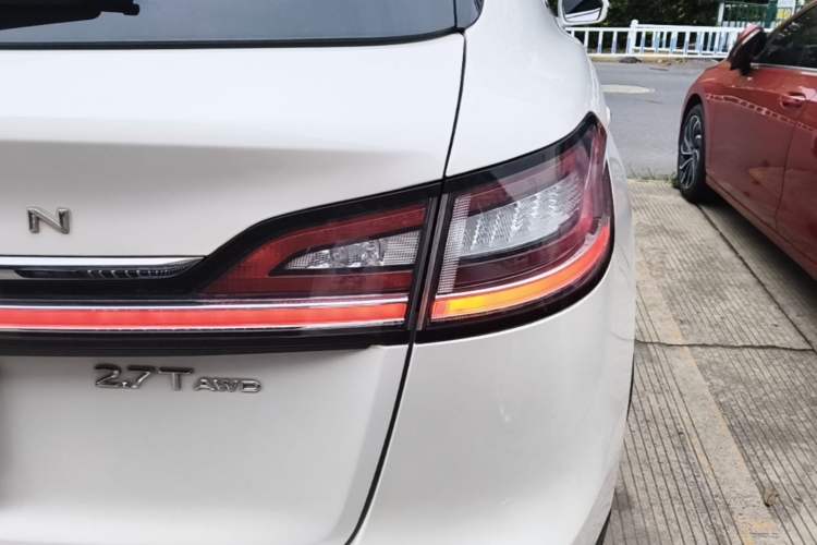 Used Lincoln Nautilus 2019 2.7T Four-Wheel Drive Prestige Edition China VI Standard Right Rear Taillight