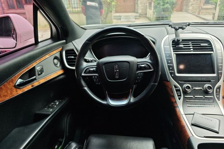 Used Lincoln Nautilus 2019 2.7T Four-Wheel Drive Prestige Edition China VI Standard Steering Wheel