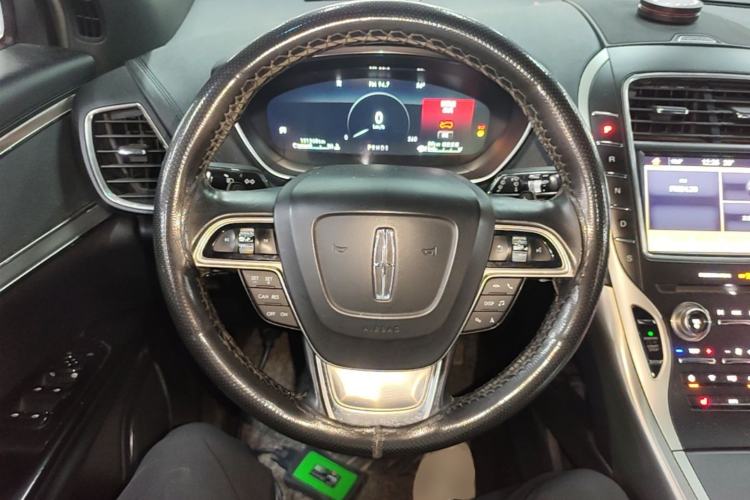 Used Lincoln Nautilus 2019 2.0T Two-Wheel Drive Luxury Edition China VI Standard Steering Wheel