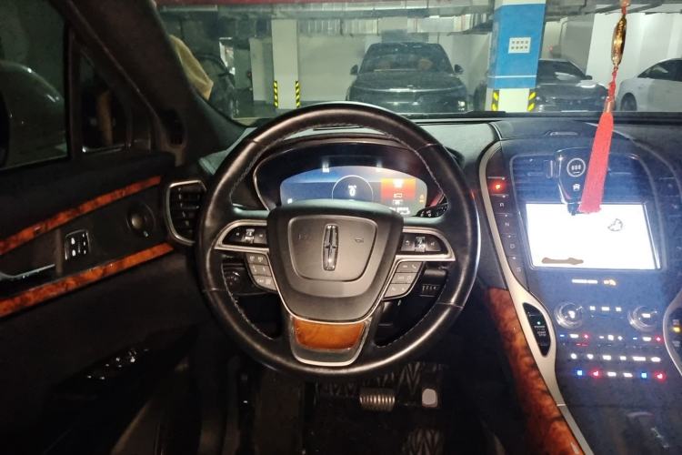 Used Lincoln Nautilus 2019 2.0T Four-Wheel Drive Zunya Edition China V Standard Steering Wheel