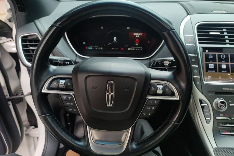 Used Lincoln Nautilus 2019 2.0T Two-Wheel Drive Luxury Edition China VI Standard Steering Wheel