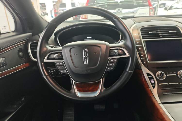 Used Lincoln Nautilus 2019 2.0T Four-Wheel Drive Zunya Edition China VI Standard Steering Wheel