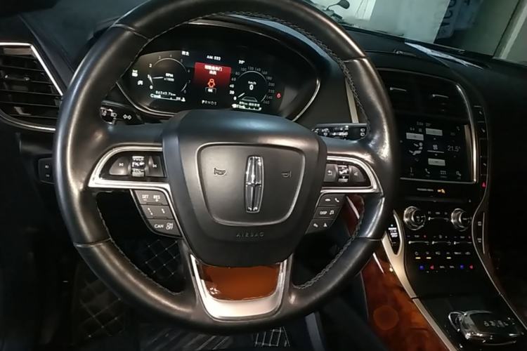 Used Lincoln Nautilus 2019 2.0T Four-Wheel Drive Zunya Edition China VI Standard Steering Wheel