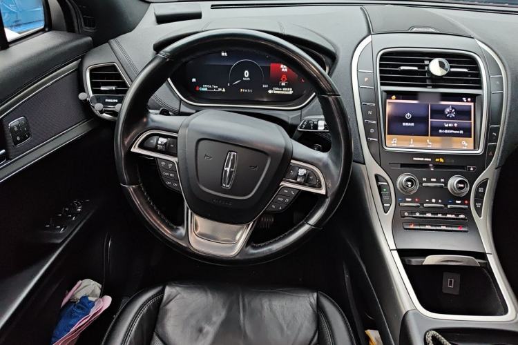 Used Lincoln Nautilus 2019 2.0T Two-Wheel Drive Luxury Edition China VI Standard Steering Wheel
