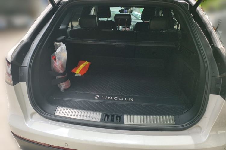 Used Lincoln Nautilus 2019 2.0T Four-Wheel Drive Zunya Edition China VI Standard Trunk
