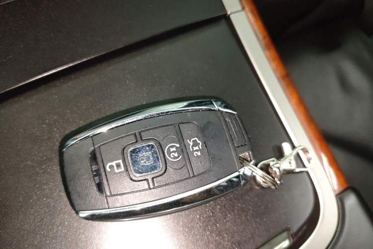 Used Lincoln Nautilus 2019 2.0T Four-Wheel Drive Zunya Edition China VI Standard Vehicle Key