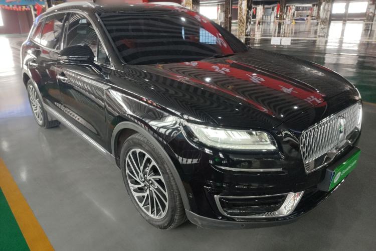 Used Lincoln Nautilus 2020 2.0T Four-Wheel Drive Luxury Edition Front Right 45 Deg
