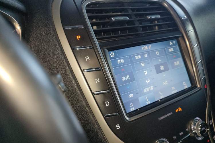 Used Lincoln Nautilus 2020 2.0T Four-Wheel Drive Luxury Edition Gear Lever