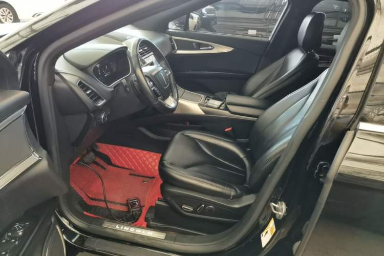 Used Lincoln Nautilus 2020 2.0T Submarine Edition Left Front Seat