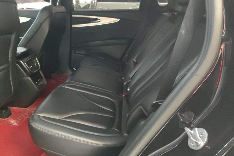 Used Lincoln Nautilus 2020 2.0T Submarine Edition Left Rear Seat