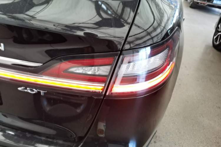 Used Lincoln Nautilus 2020 2.0T Submarine Edition Right Rear Taillight