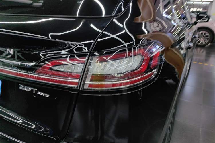 Used Lincoln Nautilus 2020 2.0T Four-Wheel Drive Luxury Edition Right Rear Taillight