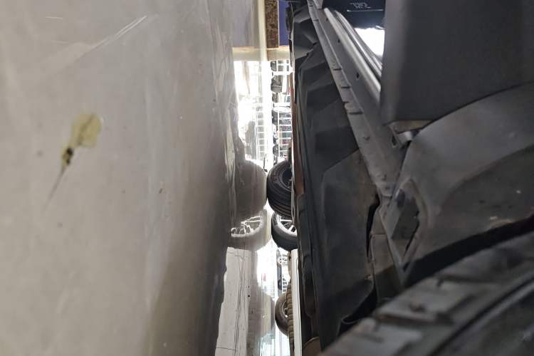 Used Lincoln Nautilus 2020 2.0T Submarine Edition Right Side Sill