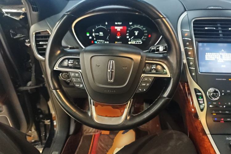 Used Lincoln Nautilus 2020 2.0T Four-Wheel Drive Luxury Edition Steering Wheel