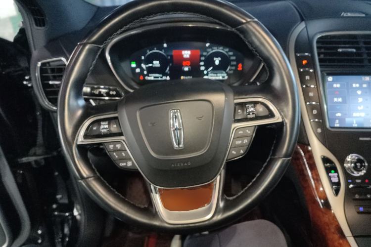 Used Lincoln Nautilus 2020 2.0T Four-Wheel Drive Luxury Edition Steering Wheel