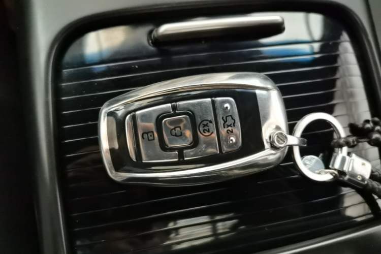 Used Lincoln Nautilus 2020 2.0T Submarine Edition Vehicle Key