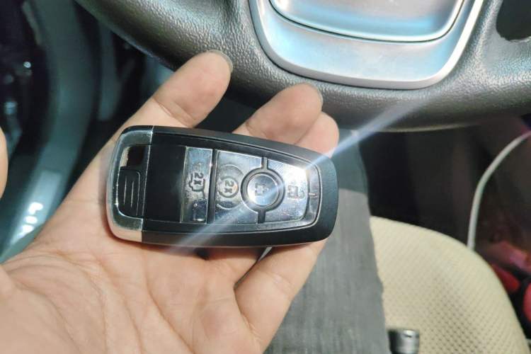 Used Lincoln Nautilus 2020 2.0T Submarine Edition Vehicle Key