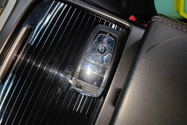 Used Lincoln Nautilus 2020 2.0T Four-Wheel Drive Luxury Edition Vehicle Key