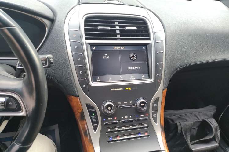 Used Lincoln Nautilus 2020 2.0T Four-Wheel Drive Luxury Edition Audio And AC Panel
