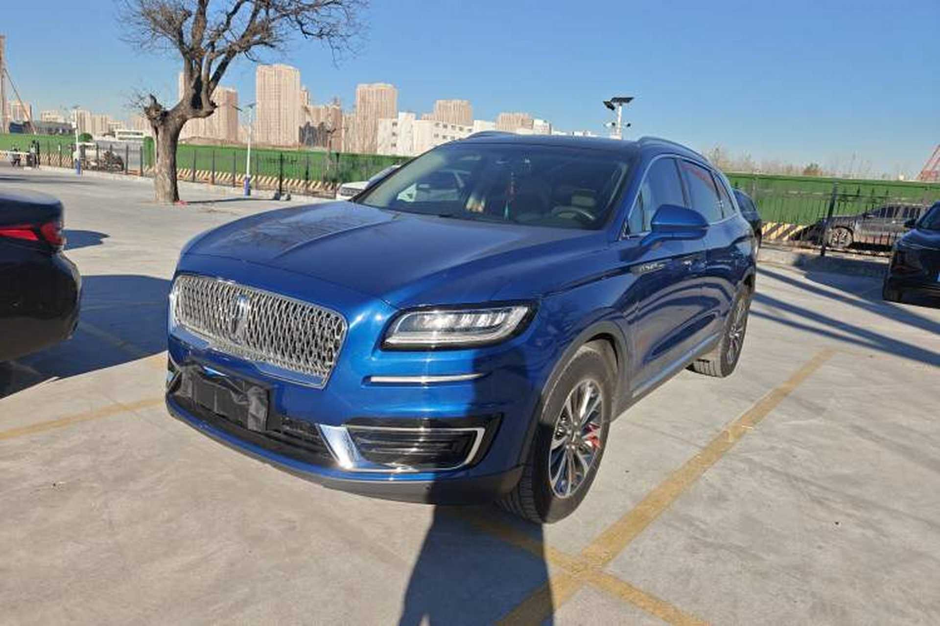 Used Lincoln Nautilus 2020 2.0T Submarine Edition Front Left 45 Deg