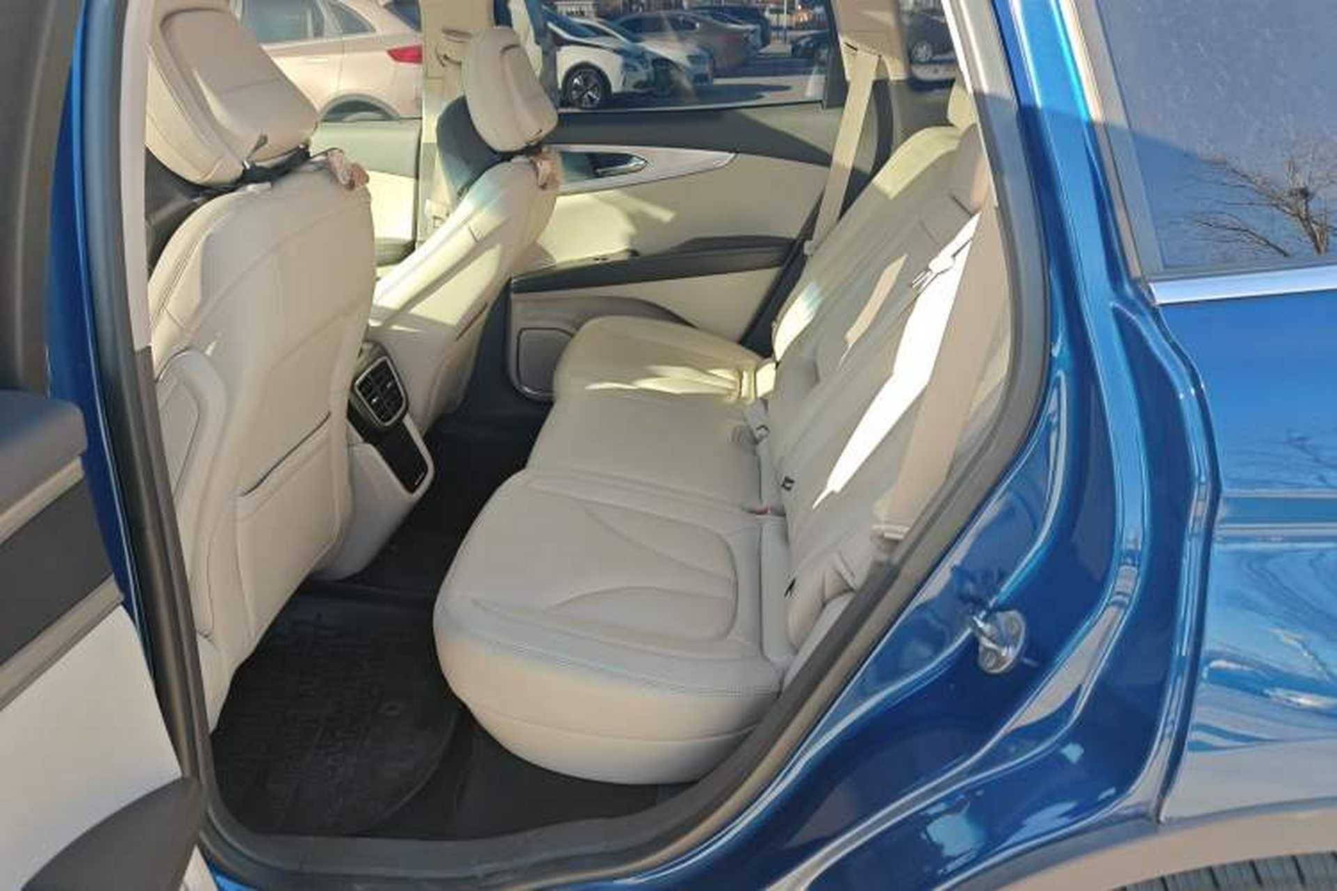 Used Lincoln Nautilus 2020 2.0T Submarine Edition Interior 4